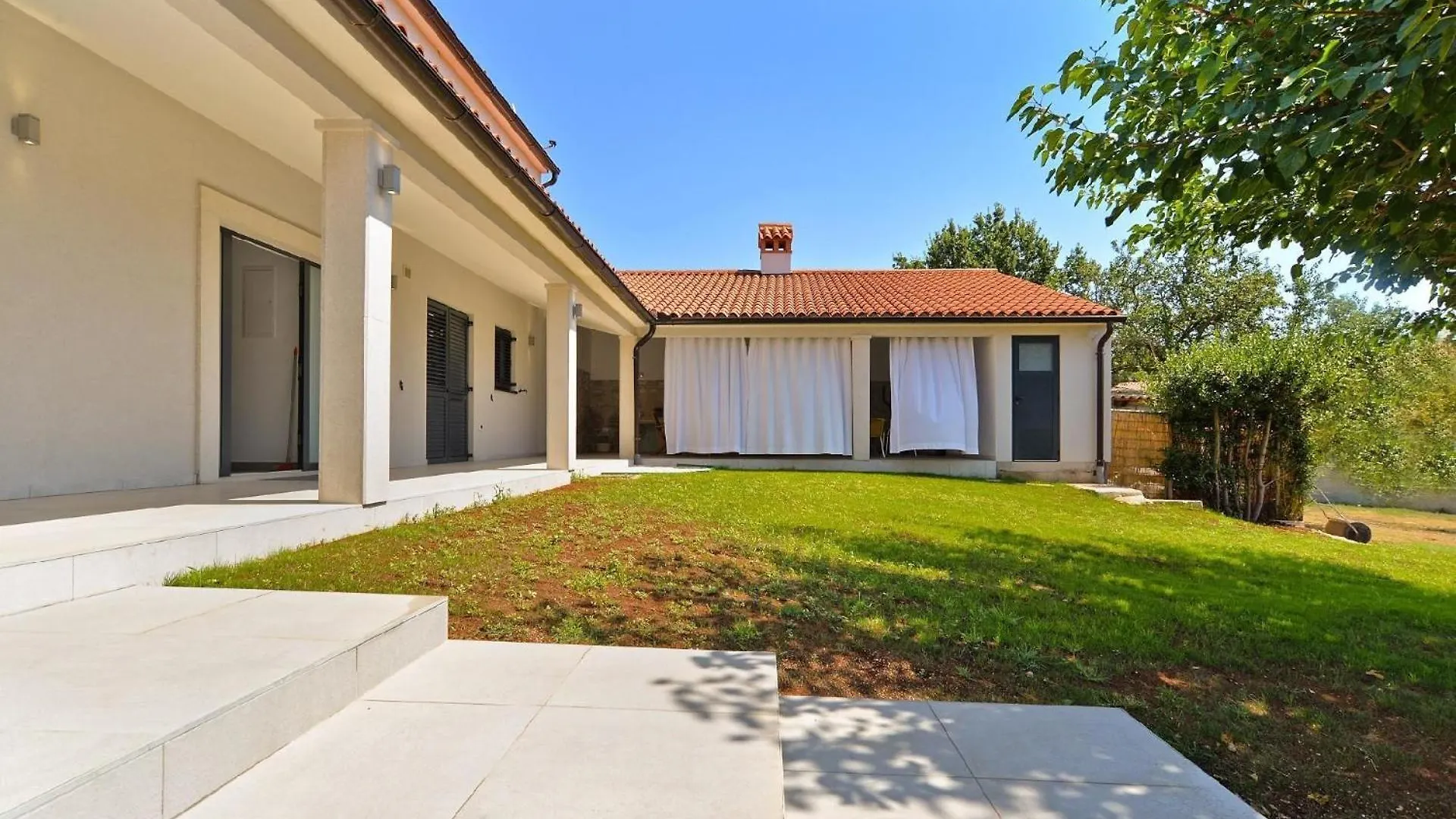 Holiday home Ferienhaus Fuer 8 Personen Ca 200 Qm In Medulin, Istrien Suedkueste Von Istrien